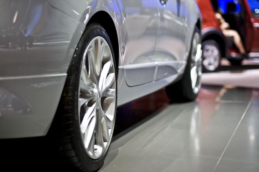 Renault Fluence 2010 года  (фото 32 из 146)